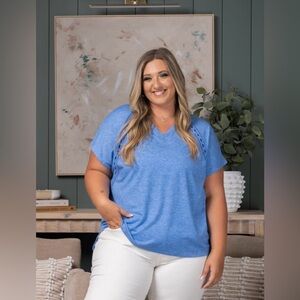 NWOT Artsal Crochet Lace Detail V Neck Top Size L